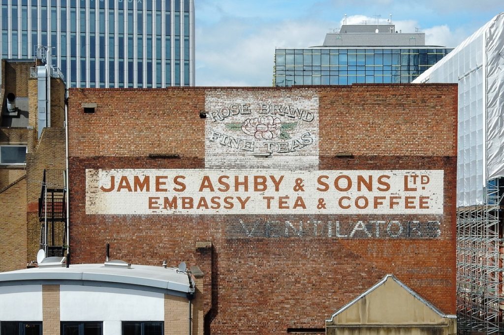 Ghost signs tour of Bankside